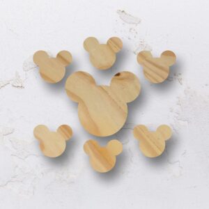 Tábua para petiscos + porta copos na forma do Mickey Mouse em Pinus (Modelo 01)